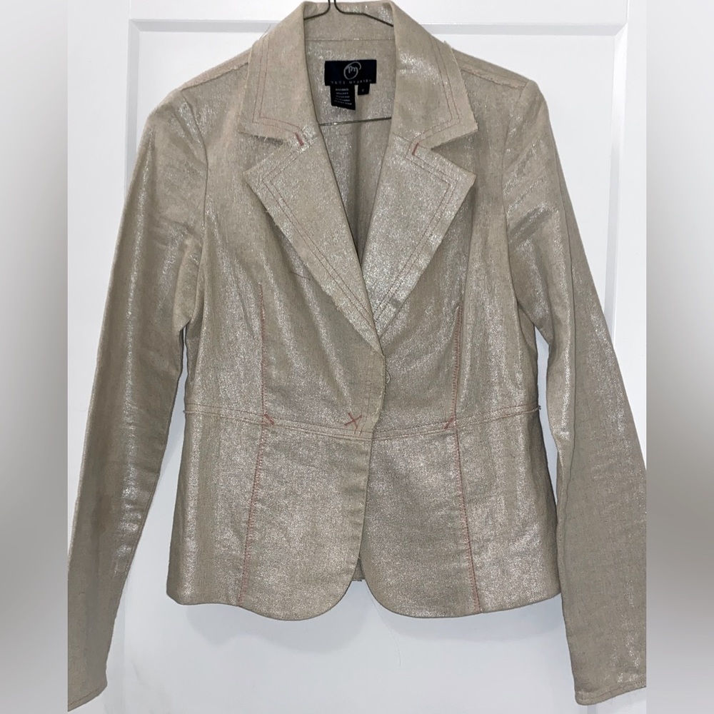 True meaning jacket in small